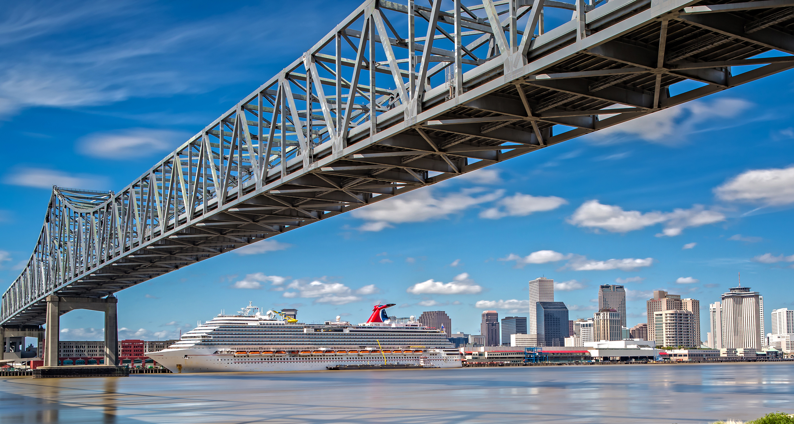 New Orleans skyline web