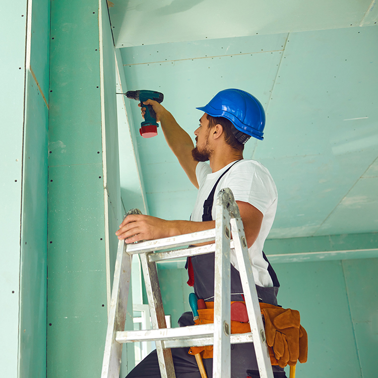 Construction drywall installer